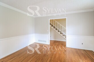 2425 Renny Ct in Marietta, GA - Building Photo - Building Photo