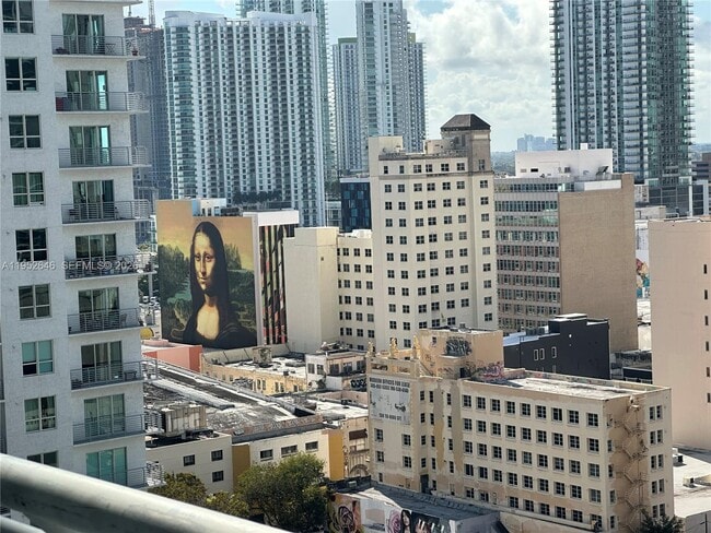 234 NE 3rd St in Miami, FL - Building Photo - Building Photo