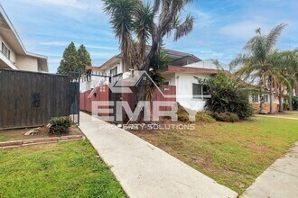 10530 Crenshaw Blvd in Inglewood, CA - Building Photo - Building Photo