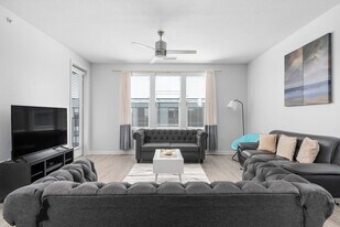 11150 Lantern Rd in Fishers, IN - Building Photo