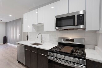 1708 W Juneway Terrace in Chicago, IL - Building Photo - Building Photo
