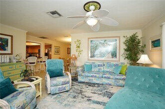 572 105th Ave N in Naples, FL - Building Photo - Building Photo