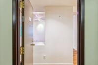 111 Chestnut St, Unit 203 in San Francisco, CA - Building Photo - Building Photo