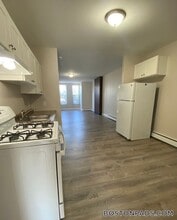 671 Middle St in Fall River, MA - Building Photo - Building Photo