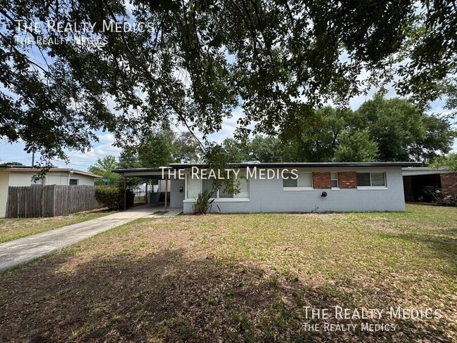 property at 619 Santa Fe Ln
