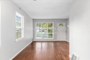 306 Banff Cir in St. Louis, MO - Building Photo