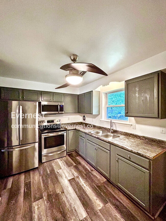 10813 Bluebell Dr in Glen Allen, VA - Building Photo - Building Photo