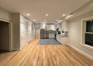 70 Spring St, Unit 3 in Cambridge, MA - Building Photo - Building Photo