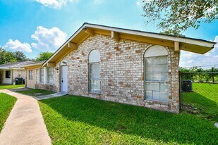 14902 Gloster St in Channelview, TX - Building Photo