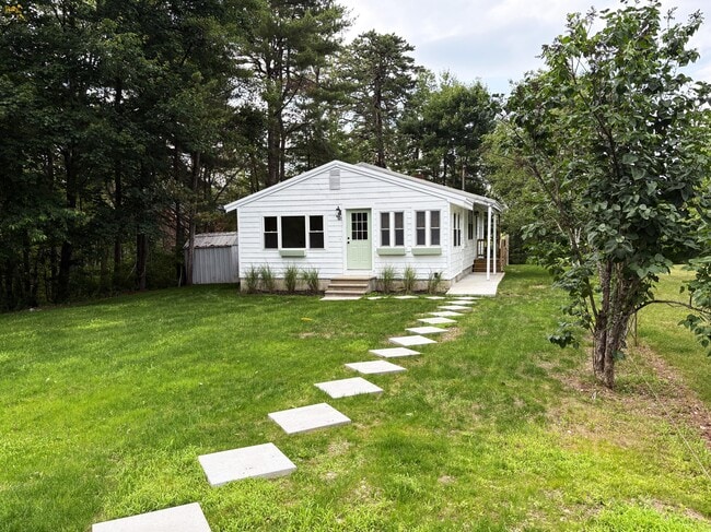 567 Ossipee Trail W in Standish, ME - Building Photo - Building Photo
