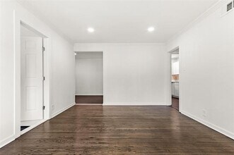11803 Abston Ln in Dallas, TX - Building Photo - Building Photo