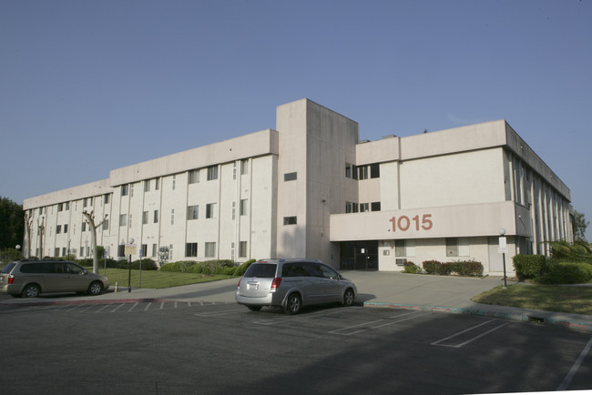 Swansea Park Senior Apartments in Los Angeles, CA - Building Photo - Building Photo