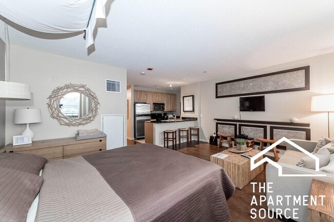 property at 353 N Desplaines St