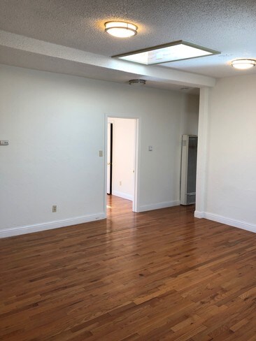 925 61st St-Unit -#4 in Oakland, CA - Building Photo - Building Photo