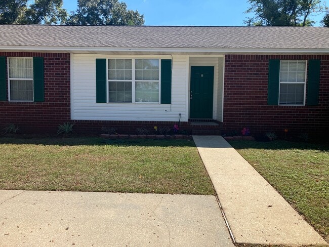 property at 3031 E Kingsfield Rd