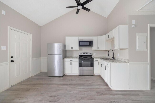 3810 Memorial Blvd in Kingsport, TN - Building Photo - Building Photo