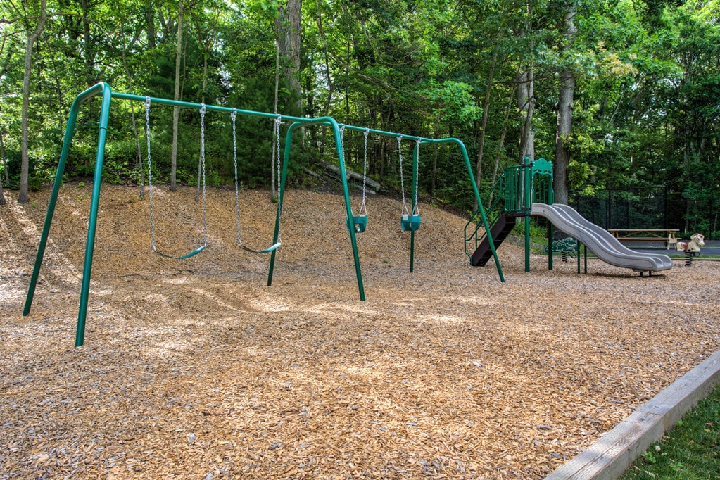 Cowesett Hills Warwick, RI Apartments