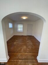 927 N Chester Ave in Indianapolis, IN - Building Photo - Building Photo