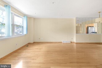6736 Emlen St in Philadelphia, PA - Building Photo - Building Photo