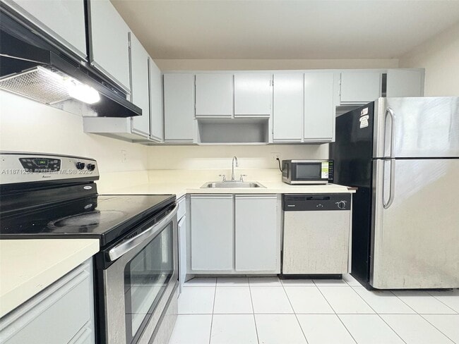 property at 704 Gardens Dr
