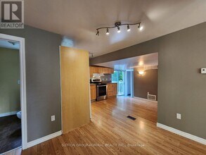 141 Silas Blvd in Georgina, ON - Building Photo - Building Photo