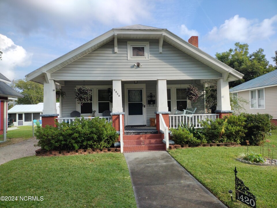 1420 Park Ave in New Bern, NC - Foto de edificio