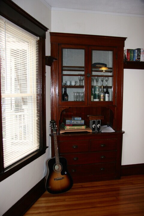 52 Hobson St in Boston, MA - Building Photo