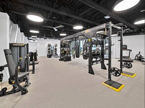 2155 N Elston Ave in Chicago, IL - Building Photo - Building Photo