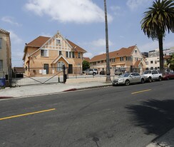 831 S Normandie Ave in Los Angeles, CA - Building Photo