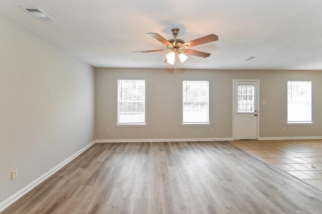 4838 Mistic Lake Dr in Memphis, TN - Building Photo - Building Photo