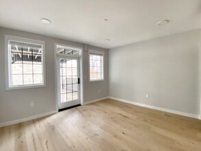 32 Main St in Norwalk, CT - Building Photo - Building Photo