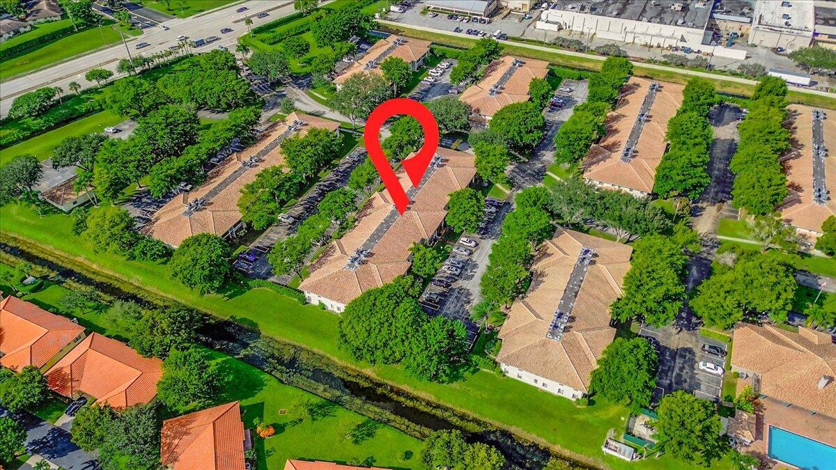 9930 Pineapple Tree Dr in Boynton Beach, FL - Building Photo