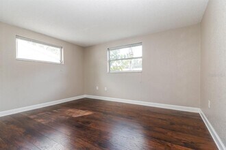 4929 Amherst Ct in New Port Richey, FL - Building Photo - Building Photo