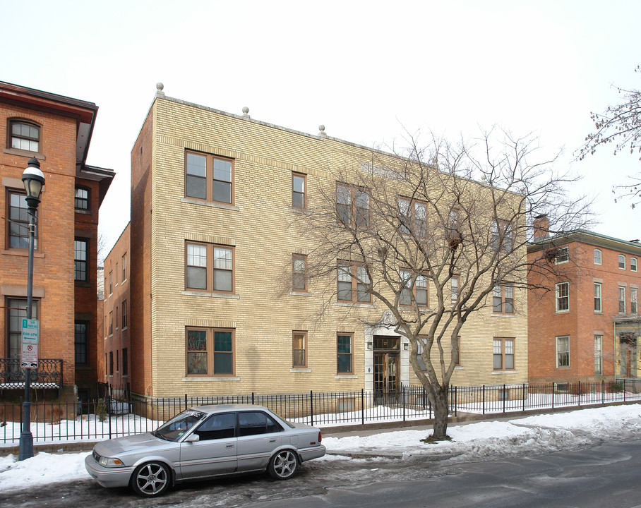 27 Congress St in Hartford, CT - Building Photo