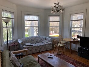 268 Broadway, Unit 3 in Cambridge, MA - Foto de edificio - Building Photo