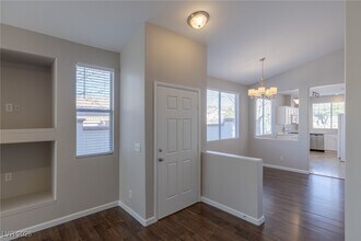 167 Mountainside Dr in Henderson, NV - Building Photo - Building Photo