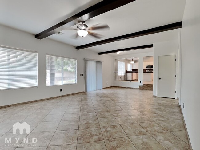 7346 N 82nd Ave in Glendale, AZ - Building Photo - Building Photo