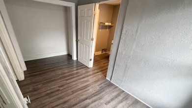 401 W Marion St in Elkhart, IN - Building Photo - Building Photo