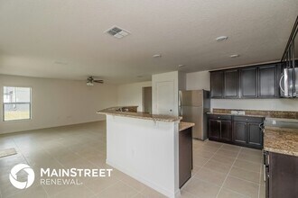 2475 Caspian Dr in Lakeland, FL - Building Photo - Building Photo