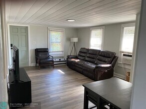 203 SE 2nd Ave in Okeechobee, FL - Building Photo - Building Photo