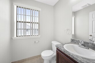 14154 Lakeside Blvd N in Shelby Township, MI - Building Photo - Building Photo