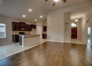 2408 Windhaven Dr in Denton, TX - Building Photo - Building Photo