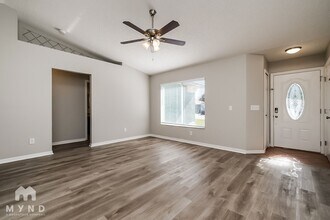 13522 Prestwick Dr in Riverview, FL - Foto de edificio - Building Photo