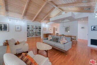 4111 Allott Ave in Los Angeles, CA - Building Photo - Building Photo