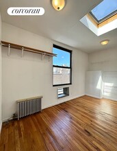 1577 York Ave in New York, NY - Building Photo - Building Photo