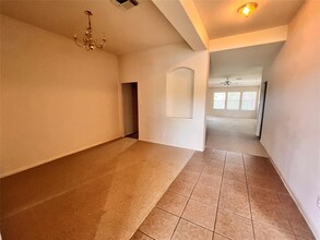 9406 Lakeway View Ln in Humble, TX - Building Photo - Building Photo