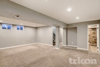 895 S Garrison St in Lakewood, CO - Foto de edificio - Building Photo