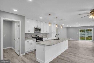 1500 Embassy Dr in Harrisburg, PA - Building Photo - Building Photo