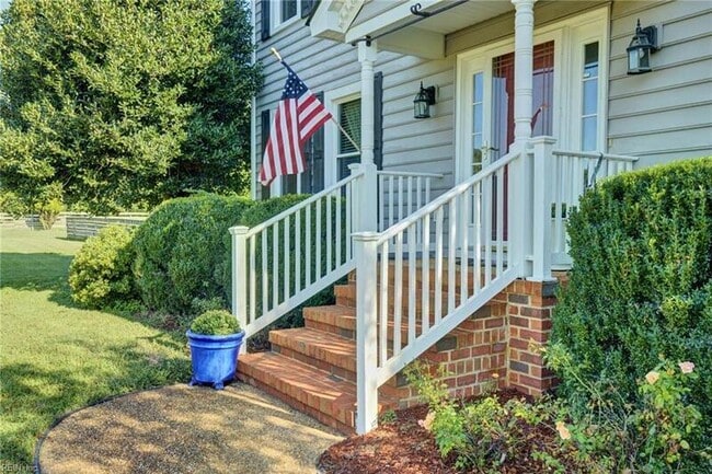 12325 6 Ponds Ln in Smithfield, VA - Building Photo - Building Photo