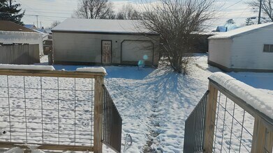 719 Teal St in Shelbyville, IN - Foto de edificio - Building Photo